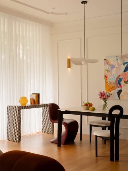 Hilltops, 99 Cairnhill Circle, 3 Bedrooms, 1,550 sqft, Condominium For Rent, by Dolly Chia 谢梅莉, 500175862 - Dining Room - PropertyGuru.com.sg