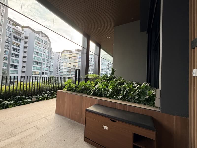 Sloane Residences, 17 Balmoral Road, 2 Bedrooms, 743 sqft, Condominium For Sale, by Ben Chiang, 500175882 - Balcony - PropertyGuru.com.sg