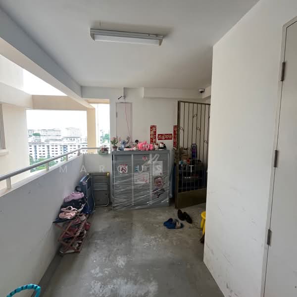 429B Bedok North Woods, 429B Bedok North Road, 2 Bedrooms, 743 sqft, HDB Flat For Sale, by Marcus Tay, 500175895 - Recess area - PropertyGuru.com.sg