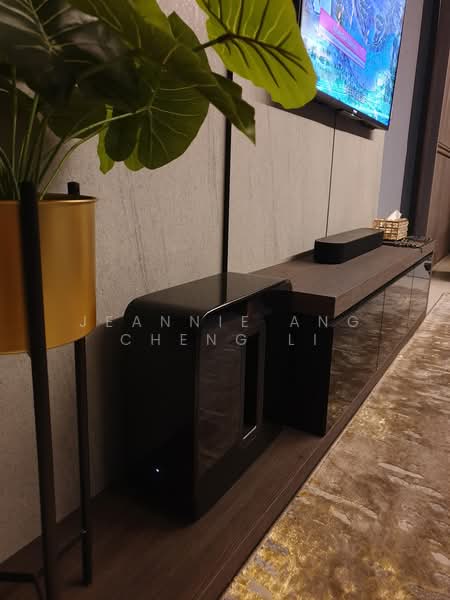 Hundred Palms Residences, 262 Yio Chu Kang Road, 5 Bedrooms, 1,528 sqft, Executive Condominium For Sale, by Jeannie Ang Cheng Li, 500175902 - Living Room - PropertyGuru.com.sg