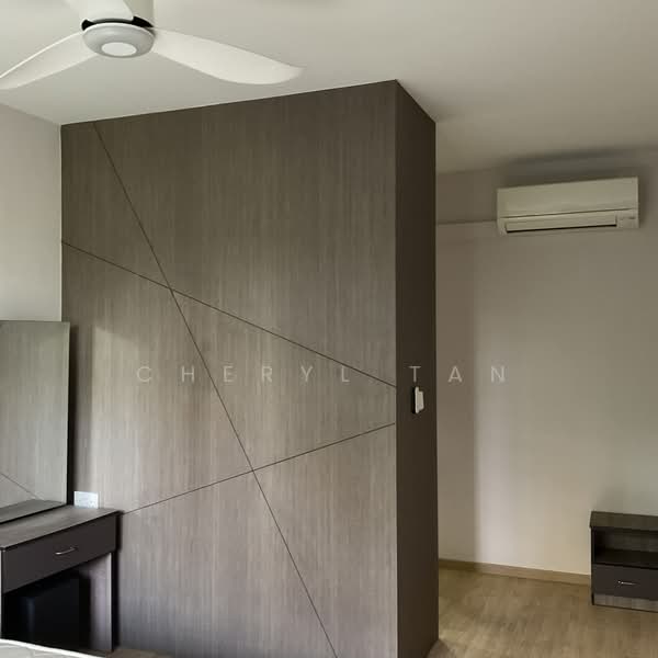 119B Canberra Crescent, 119B Canberra Crescent, 4 Bedrooms, 1,216 sqft, HDB Flat For Sale, by Cheryl Tan, 500175904 - MBR Wardrobe - PropertyGuru.com.sg