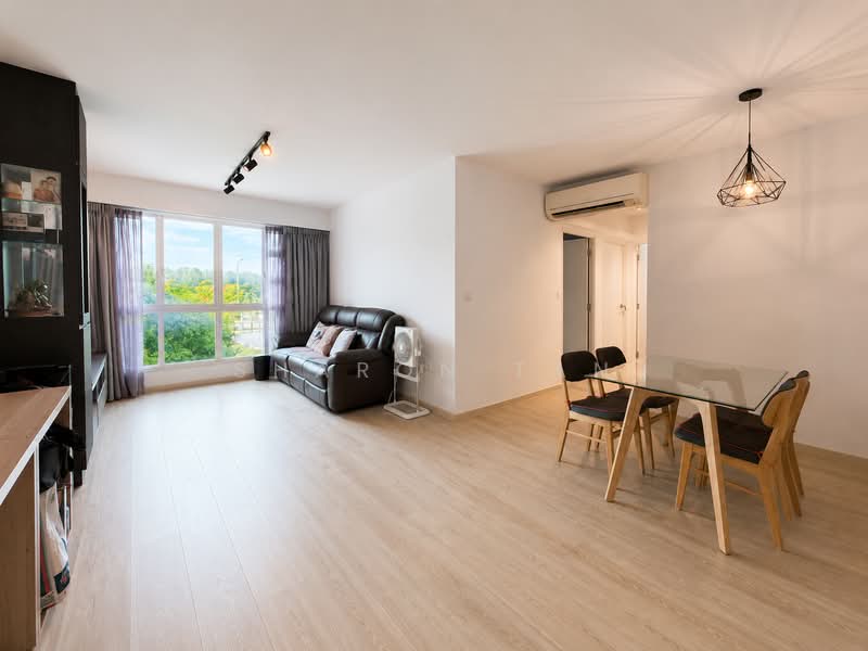 669B Edgefield Plains, 669B Edgefield Plains, 3 Bedrooms, 1,001 sqft, HDB Flat For Sale, by Sharon Tan, 500175911 - Living Room - PropertyGuru.com.sg