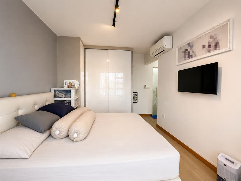 669B Edgefield Plains, 669B Edgefield Plains, 3 Bedrooms, 1,001 sqft, HDB Flat For Sale, by Sharon Tan, 500175911 - Master Bedroom - PropertyGuru.com.sg