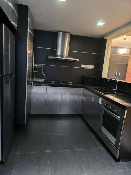 La Maison, 10 Moulmein Rise, 3 Bedrooms, 1,400 sqft, Condominium For Rent, by Heng Lawrence, 500175921 - Kitchen - PropertyGuru.com.sg