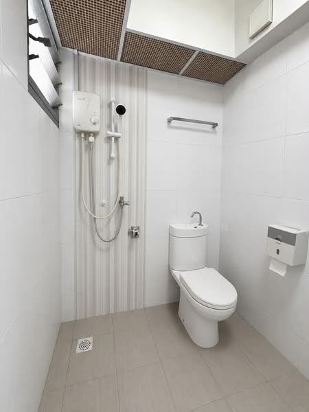 32 Margaret Drive, 32 Margaret Drive, 3 Bedrooms, 947 sqft, HDB Flat For Sale, by Cindy Tan, 500175926 - Bathroom - PropertyGuru.com.sg