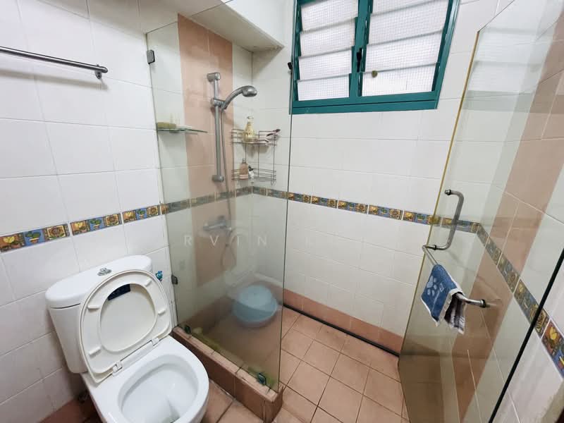 688D Woodlands Drive 75, 688D Woodlands Drive 75, 3 Bedrooms, 969 sqft, HDB Flat For Rent, by Arvin Kuek, 500175927 - Bathroom - PropertyGuru.com.sg