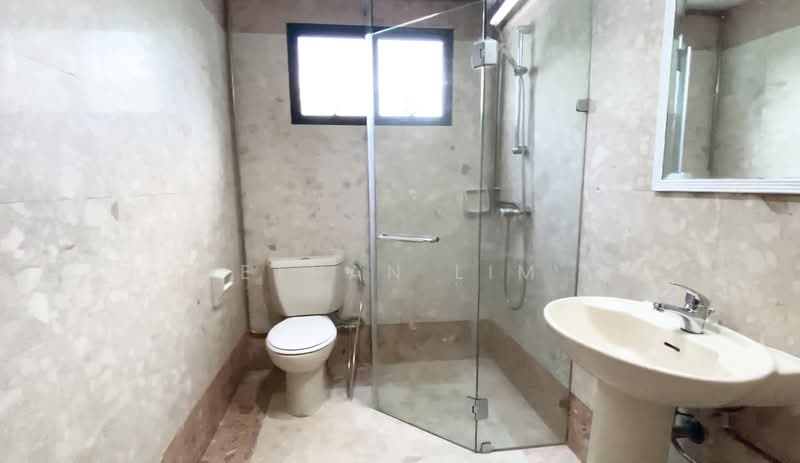 Harbourlights, 66 Telok Blangah Road, Room Rental, 100 sqft, Apartment For Rent, by Ethan Lim, 500175930 - Bathroom - PropertyGuru.com.sg