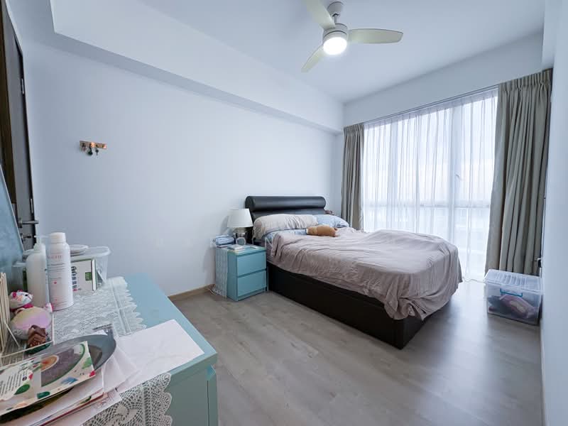 Heron Bay, 61 Upper Serangoon View, 5 Bedrooms, 2,583 sqft, Executive Condominium For Sale, by Aaron Siah, 500175935 - Master Bedroom - PropertyGuru.com.sg