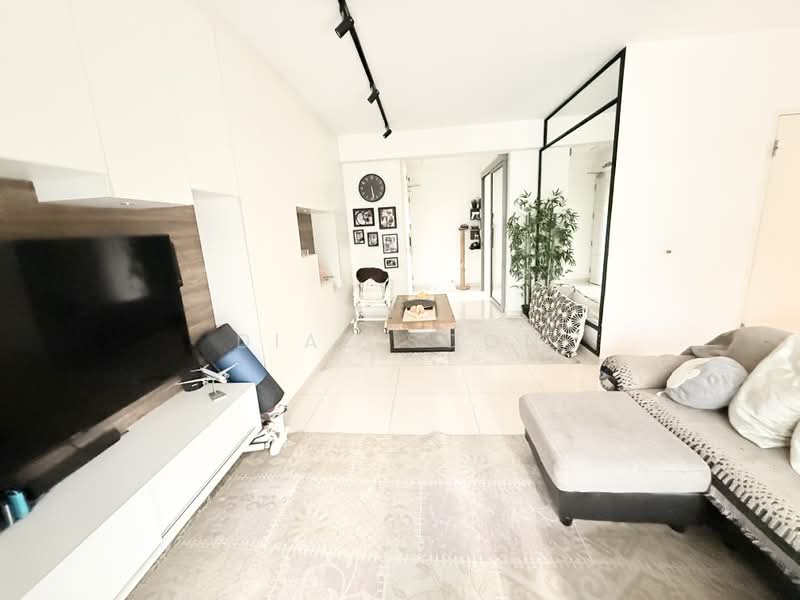 138A Yuan Ching Road, 138A Yuan Ching Road, 3 Bedrooms, 1,163 sqft, HDB Flat For Sale, by Diaz Soon, 500175937 - Living Room - PropertyGuru.com.sg
