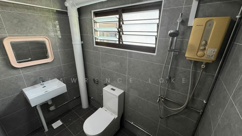 365 Corporation Drive, 365 Corporation Drive, 3 Bedrooms, 1,098 sqft, HDB Flat For Sale, by Lawrence Loke, 500175938 - Bathroom - PropertyGuru.com.sg