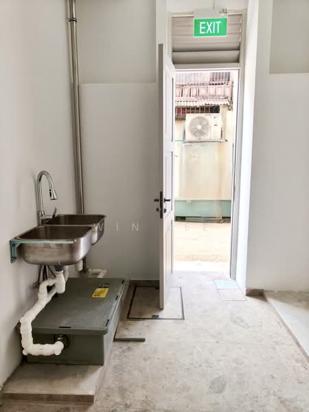 Jalan Besar Road, JALAN BESAR, 1,100 sqft, Food & Beverage For Rent, by Win Lee, 500175946 - Entrance - CommercialGuru.com.sg