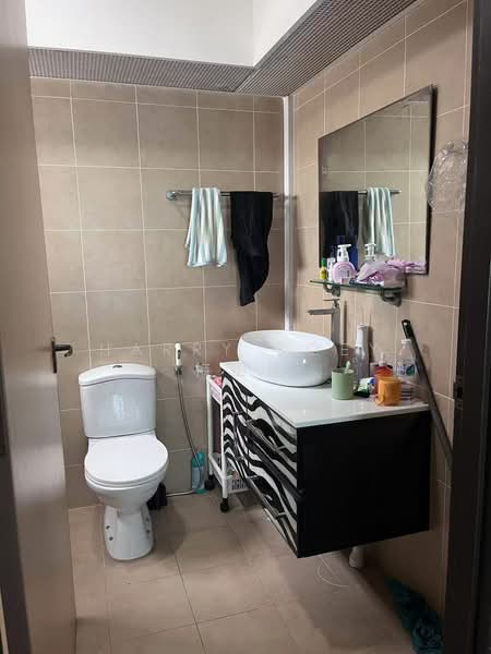 80C Telok Blangah Street 31, 80C Telok Blangah Street 31, 2 Bedrooms, 732 sqft, HDB Flat For Sale, by Harry Boey 梅绍国, 500175955 - Bathroom - PropertyGuru.com.sg