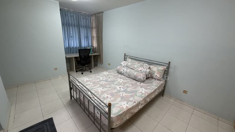 484 Segar Road, 484 Segar Road, 3 Bedrooms, 1,184 sqft, HDB Flat For Sale, by Patrick Ong, 500175969 - Bedroom - PropertyGuru.com.sg