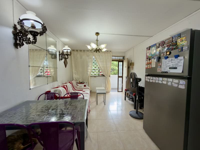 116 Lorong 2 Toa Payoh, 116 Lorong 2 Toa Payoh, 2 Bedrooms, 667 sqft, HDB Flat For Sale, by Lydia Hanim, 500175976 - Living Room - PropertyGuru.com.sg