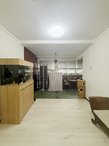323 Woodlands Street 32, 323 Woodlands Street 32, 4 Bedrooms, 1,754 sqft, HDB Flat For Sale, by Rozi Faith Naser, 500175983 - Balcony - PropertyGuru.com.sg