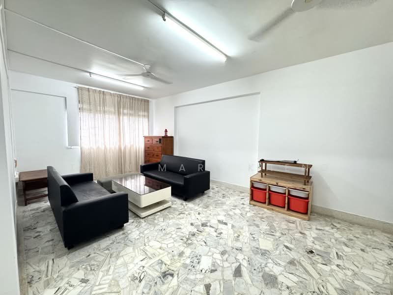 224 Lorong 8 Toa Payoh, 224 Lorong 8 Toa Payoh, 3 Bedrooms, 1,259 sqft, HDB Flat For Rent, by Ethan Mark Kheng, 500175985 - Living Room - PropertyGuru.com.sg