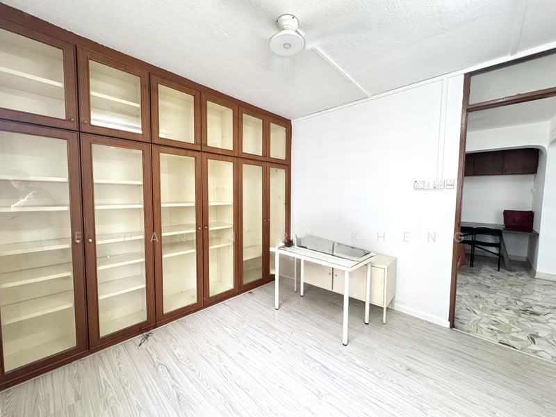 224 Lorong 8 Toa Payoh, 224 Lorong 8 Toa Payoh, 3 Bedrooms, 1,259 sqft, HDB Flat For Rent, by Ethan Mark Kheng, 500175985 - Study - PropertyGuru.com.sg
