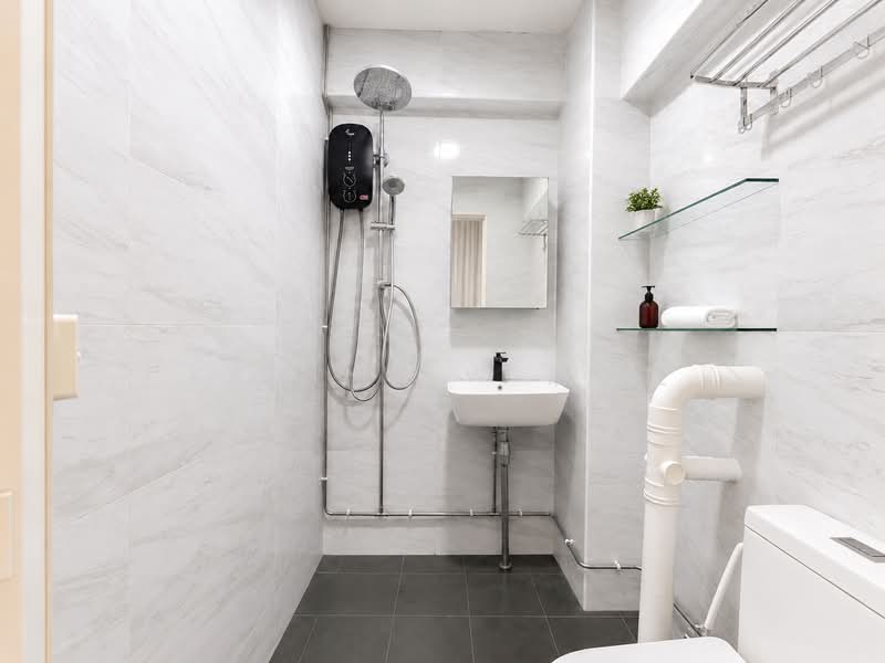 100 Whampoa Drive, 100 Whampoa Drive, 3 Bedrooms, 980 sqft, HDB Flat For Sale, by Kevin Aw 胡锦胜, 500175986 - Bathroom - PropertyGuru.com.sg