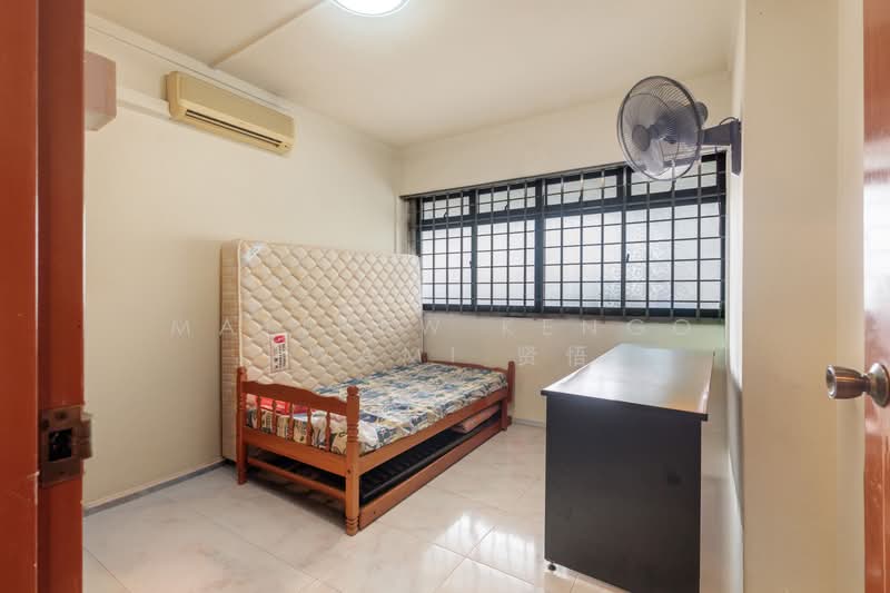 58 Geylang Bahru, 58 Geylang Bahru, 3 Bedrooms, 1,076 sqft, HDB Flat For Sale, by Matthew Kengo Iwami 贤悟, 500175991 - Bedroom - PropertyGuru.com.sg