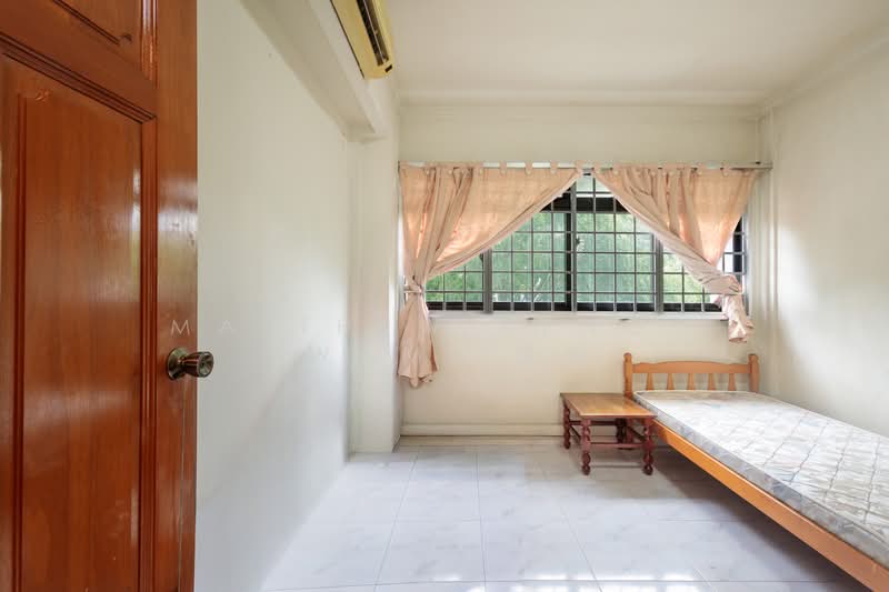 58 Geylang Bahru, 58 Geylang Bahru, 3 Bedrooms, 1,076 sqft, HDB Flat For Sale, by Matthew Kengo Iwami 贤悟, 500175991 - Bedroom - PropertyGuru.com.sg