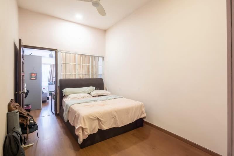RARE LANDED 5MINS WALK TO KOVAN MRT, , 4 Bedrooms, 2,700 sqft, Terraced House For Sale, by Joshua Foo, 500176001 - Bedroom - PropertyGuru.com.sg