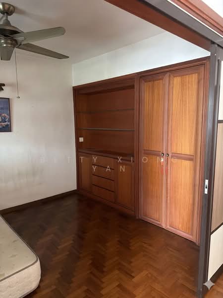 214 Bedok North Street 1, 214 Bedok North Street 1, 2 Bedrooms, 732 sqft, HDB Flat For Sale, by Betty Xiong Yan, 500176002 - Interior - PropertyGuru.com.sg