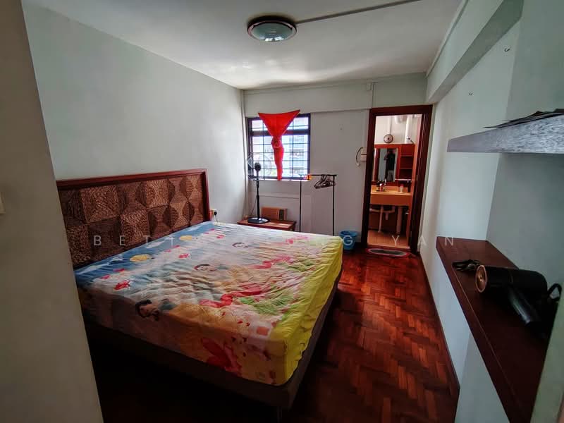 214 Bedok North Street 1, 214 Bedok North Street 1, 2 Bedrooms, 732 sqft, HDB Flat For Sale, by Betty Xiong Yan, 500176002 - Bedroom - PropertyGuru.com.sg