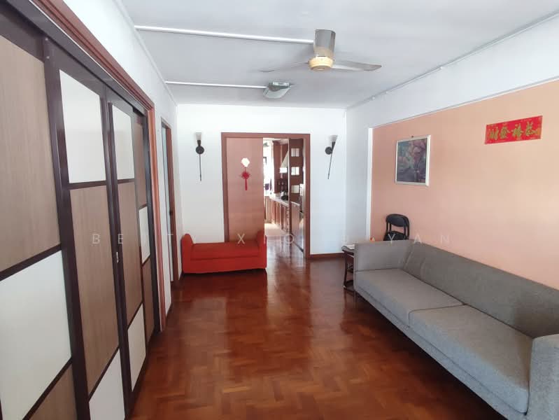 214 Bedok North Street 1, 214 Bedok North Street 1, 2 Bedrooms, 732 sqft, HDB Flat For Sale, by Betty Xiong Yan, 500176002 - Living Room - PropertyGuru.com.sg
