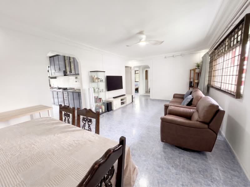 288D Bukit Batok Street 25, 288D Bukit Batok Street 25, 3 Bedrooms, 1,001 sqft, HDB Flat For Sale, by Aiden Tang, 500176016 - Living Room - PropertyGuru.com.sg