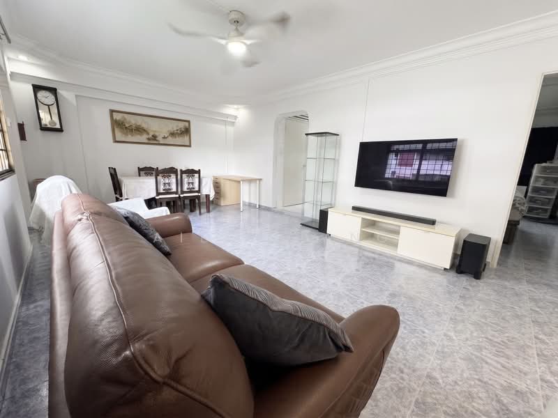 288D Bukit Batok Street 25, 288D Bukit Batok Street 25, 3 Bedrooms, 1,001 sqft, HDB Flat For Sale, by Aiden Tang, 500176016 - Living Room - PropertyGuru.com.sg