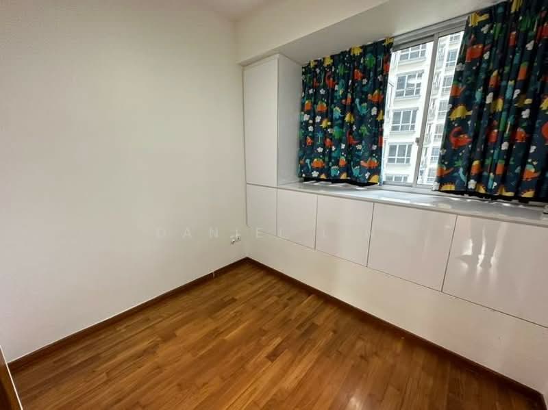 The Parc Condominium, 9 West Coast Walk, 2 Bedrooms, 980 sqft, Condominium For Rent, by Daniel Lin, 500176026 - Common Bedroom - PropertyGuru.com.sg