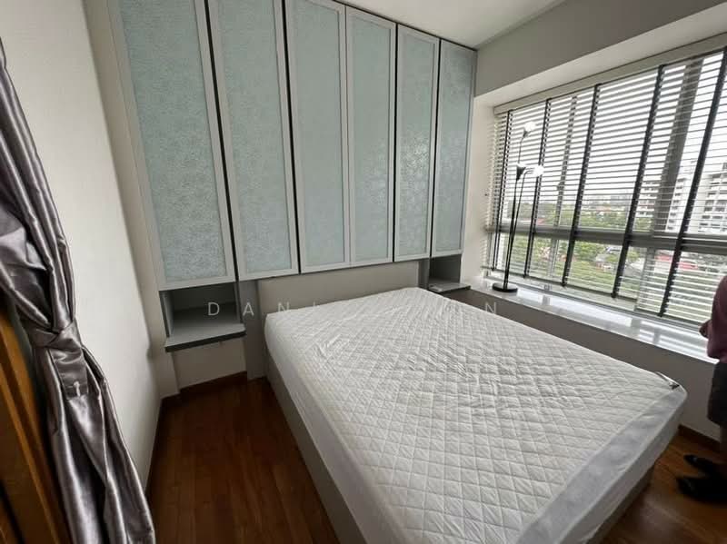The Parc Condominium, 9 West Coast Walk, 2 Bedrooms, 980 sqft, Condominium For Rent, by Daniel Lin, 500176026 - Master Bedroom - PropertyGuru.com.sg