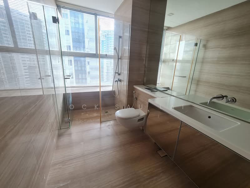 Newton Imperial, 24 Newton Road, 3 Bedrooms, 1,938 sqft, Apartment For Sale, by Lock Sau Lai, 500176029 - Bathroom - PropertyGuru.com.sg