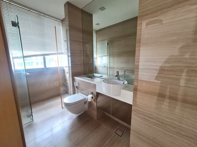 Newton Imperial, 24 Newton Road, 3 Bedrooms, 1,938 sqft, Apartment For Sale, by Lock Sau Lai, 500176029 - Bathroom - PropertyGuru.com.sg