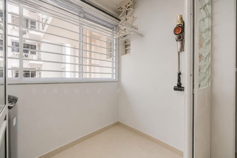 618B Tampines Street 61, 618B Tampines Street 61, 3 Bedrooms, 1,001 sqft, HDB Flat For Sale, by Serence Playford, 500176031 - Balcony - PropertyGuru.com.sg
