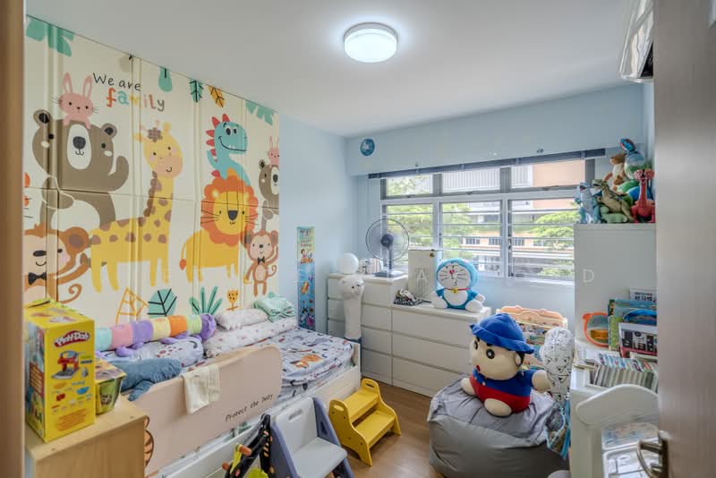 618B Tampines Street 61, 618B Tampines Street 61, 3 Bedrooms, 1,001 sqft, HDB Flat For Sale, by Serence Playford, 500176031 - Bedroom - PropertyGuru.com.sg