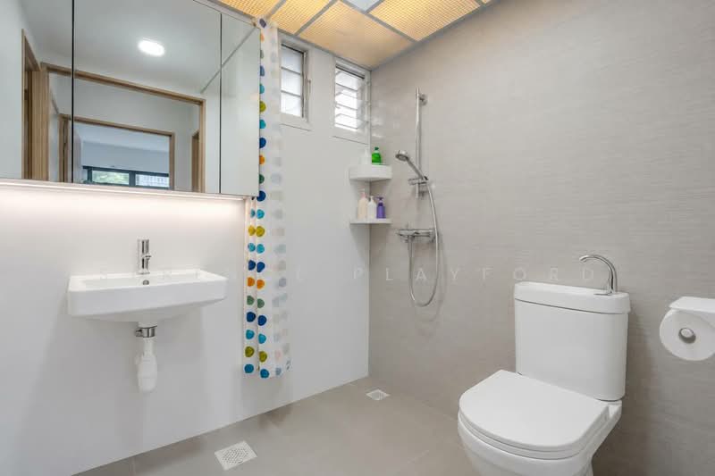 618B Tampines Street 61, 618B Tampines Street 61, 3 Bedrooms, 1,001 sqft, HDB Flat For Sale, by Serence Playford, 500176031 - Bathroom - PropertyGuru.com.sg