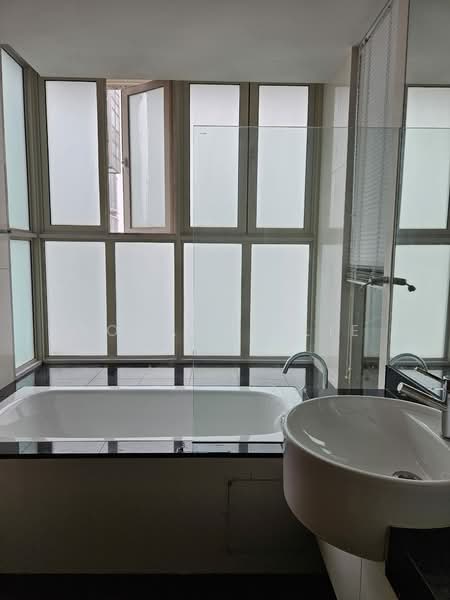 Shanghai One, 1 Shanghai Road, Room Rental, 250 sqft, Apartment For Rent, by Yohanna Lie, 500176036 - Bathroom - PropertyGuru.com.sg