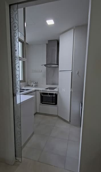Shanghai One, 1 Shanghai Road, Room Rental, 250 sqft, Apartment For Rent, by Yohanna Lie, 500176036 - Kitchen - PropertyGuru.com.sg