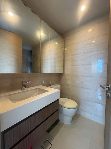 The Palette, 103 Pasir Ris Grove, 2 Bedrooms, 753 sqft, Condominium For Rent, by Poly Low, 500176048 - Common Bathroom - PropertyGuru.com.sg
