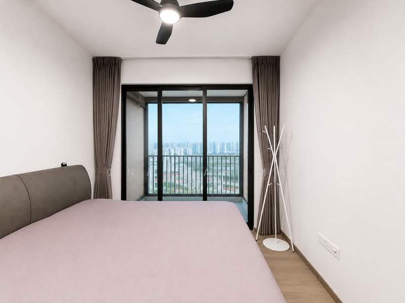 Sengkang Grand Residences, 74 Compassvale Bow, 3 Bedrooms, 936 sqft, Condominium For Sale, by Jonathan Mak, 500176067 - Master Bedroom - PropertyGuru.com.sg