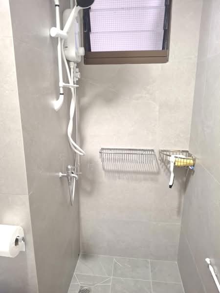 31 Eunos Crescent, 31 Eunos Crescent, Room Rental, 140 sqft, HDB Flat For Rent, by Cindy Fu 付小姐, 500176068 - Bathroom - PropertyGuru.com.sg