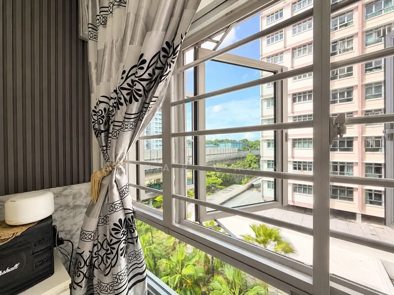 527D Costa Ris, 527D Pasir Ris Street 51, 1 Bedroom, 506 sqft, HDB Flat For Sale, by Anwar Chan, 500176071 - View - PropertyGuru.com.sg
