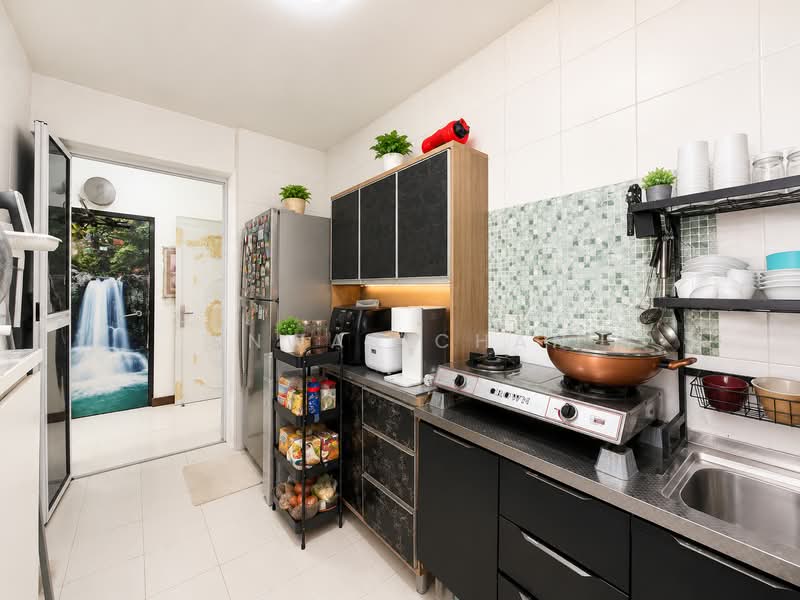 527D Costa Ris, 527D Pasir Ris Street 51, 1 Bedroom, 506 sqft, HDB Flat For Sale, by Anwar Chan, 500176071 - Kitchen - PropertyGuru.com.sg