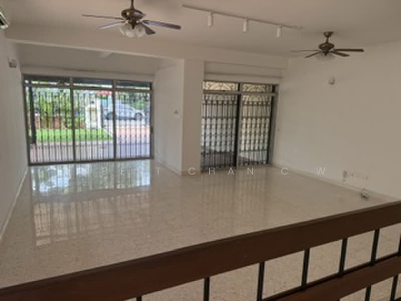 Princess of Wales Park, 100 Duchess Road, 5 Bedrooms, 3,300 sqft, Semi-Detached House For Rent, by Robert Chan C W, 500176084 - Living Room - PropertyGuru.com.sg