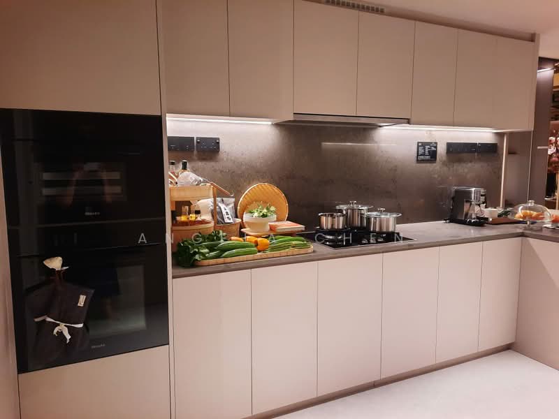 River Modern, River Galley Green, 3 Bedrooms, 797 sqft, Condominium For Sale, by Angela Chen, 500176086 - Kitchen - PropertyGuru.com.sg