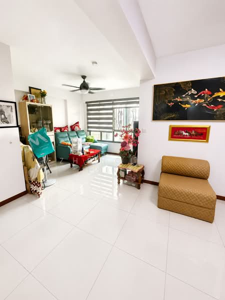 462B Blossom Spring @ Yishun, 462B Yishun Avenue 6, Room Rental, 118 sqft, HDB Flat For Rent, by Zhenglin Ling, 500176093 - Living Room - PropertyGuru.com.sg