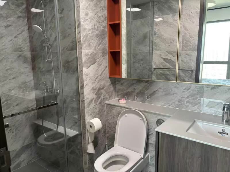 Clavon, Clementi Avenue 1, Room Rental, 250 sqft, Condominium For Rent, by JJ Huang, 500176096 - Bathroom - PropertyGuru.com.sg