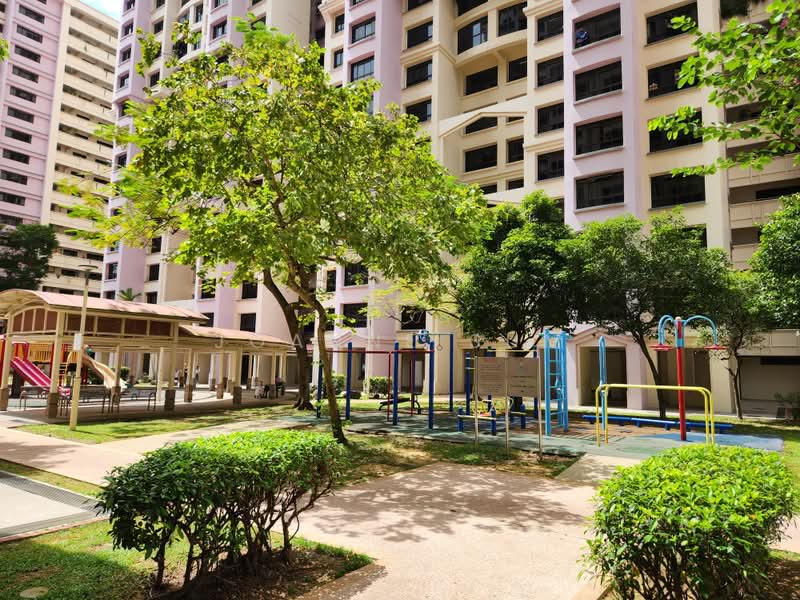18 Jalan Tenteram, 18 Jalan Tenteram, 3 Bedrooms, 1,130 sqft, HDB Flat For Sale, by Joanne Sum, 500176102 - Exterior - PropertyGuru.com.sg