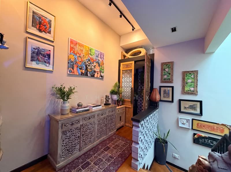 Sennett Estate, Butterfly Avenue, 6 Bedrooms, 5,121 sqft, Corner Terrace For Sale, by Esther Txe, 500176114 - Entrance - PropertyGuru.com.sg
